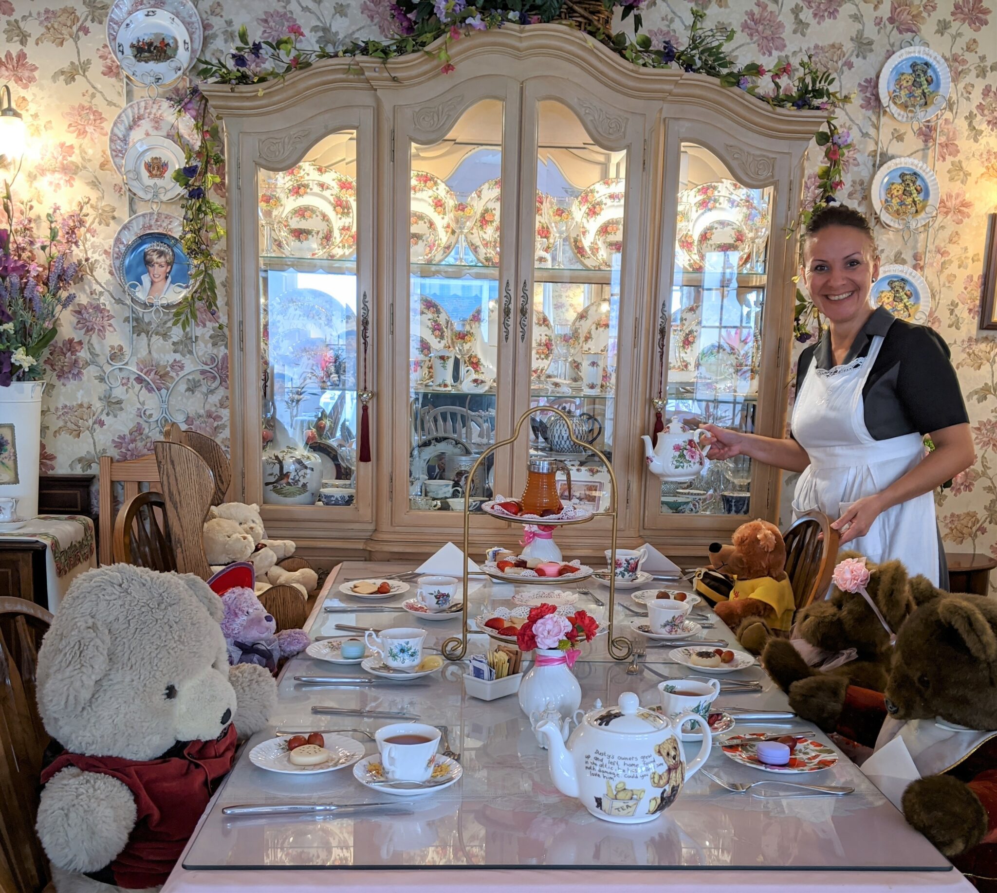 About Us Brambles English Tea Room